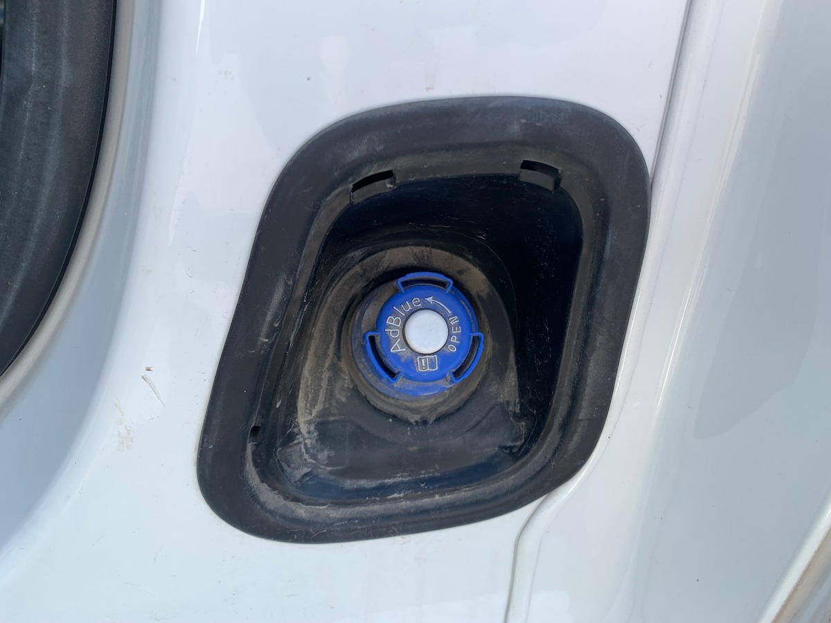 Toyota ProAce 120 chevaux | 3 Places | Medium | Apple car play | GPS | Régulateur de vitesse | Radar