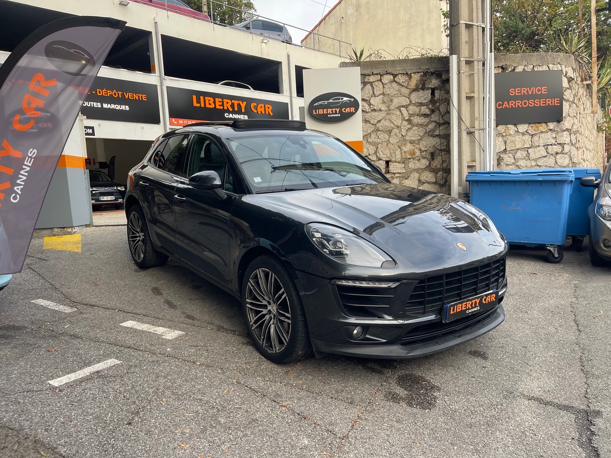 Porsche Macan 2.0 TFSI 252 CV AWD / Phase 2/Toit Ouvrant /Jantes Turbo/Pack Black /Echappement Sport