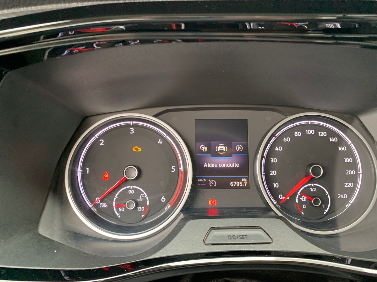 Volkswagen California 150 | COAST | Premiére Main | Attelage | Rallonge lit | Pneus Toutes Saisons