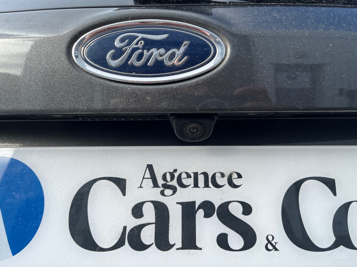 Ford Focus 1.0 Ecoboost 125ch ST LINE, Caméra de recul,  GPS, radars AV et AR, Clim Auto bizone