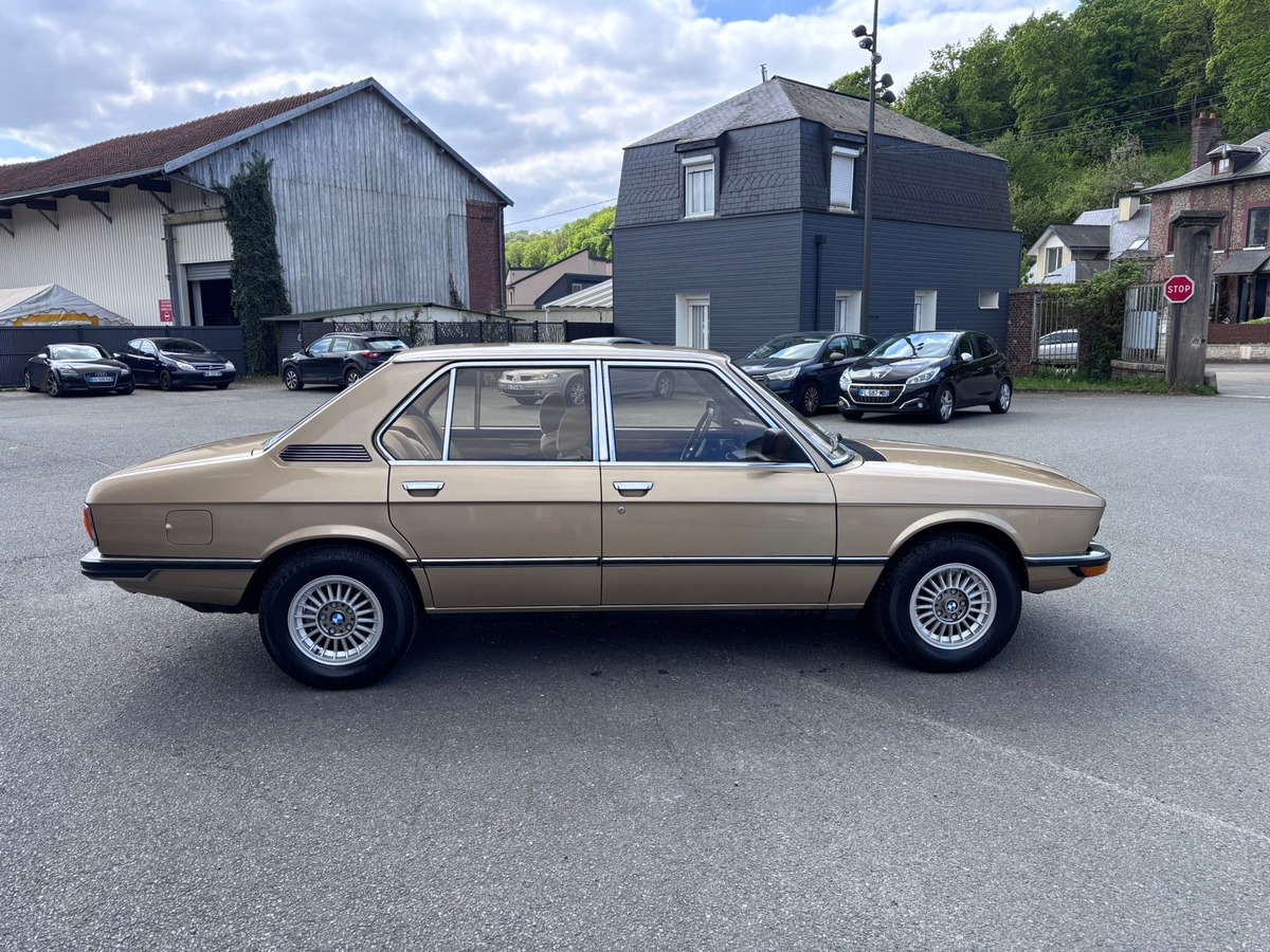 Bmw Série 5 E12 525 - Origine France - Kilométrage d'origine
