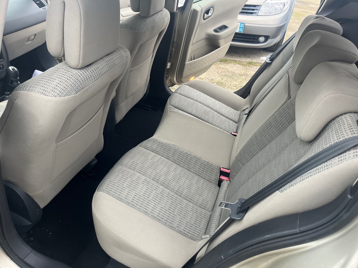 RENAULT Megane 1.5 dci 105CH 141433KM