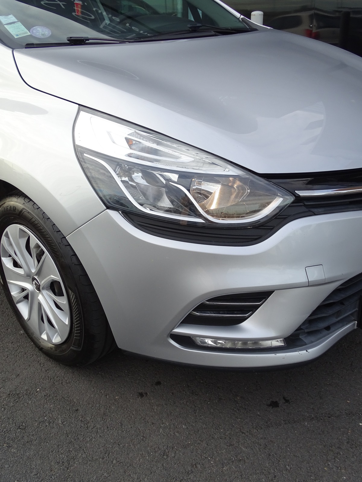 RENAULT Clio IV 1.2 16V 75