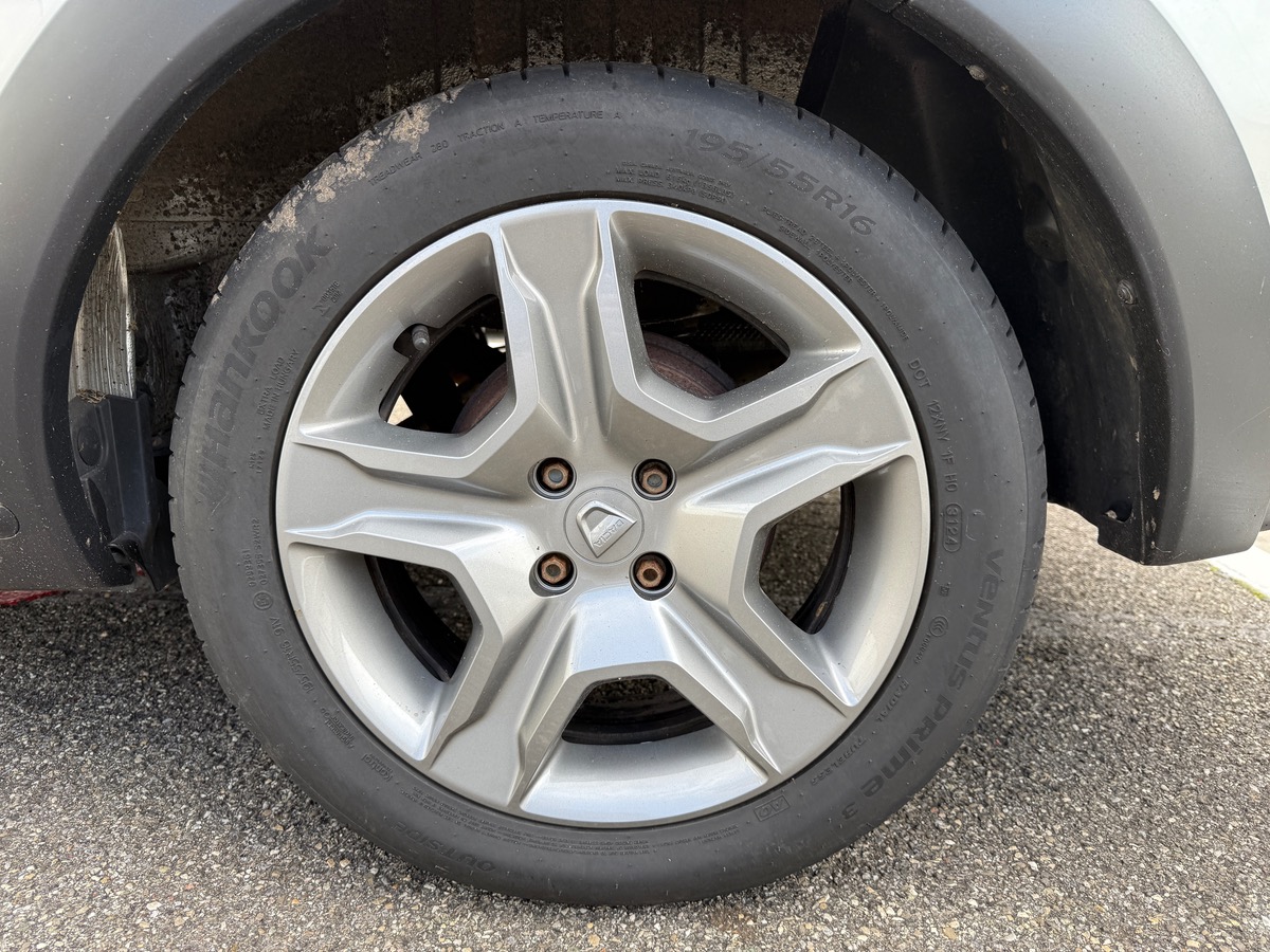 Dacia Lodgy 1.3 TCe FAP 130 cv Stepway, 5 places, Suivi Complet