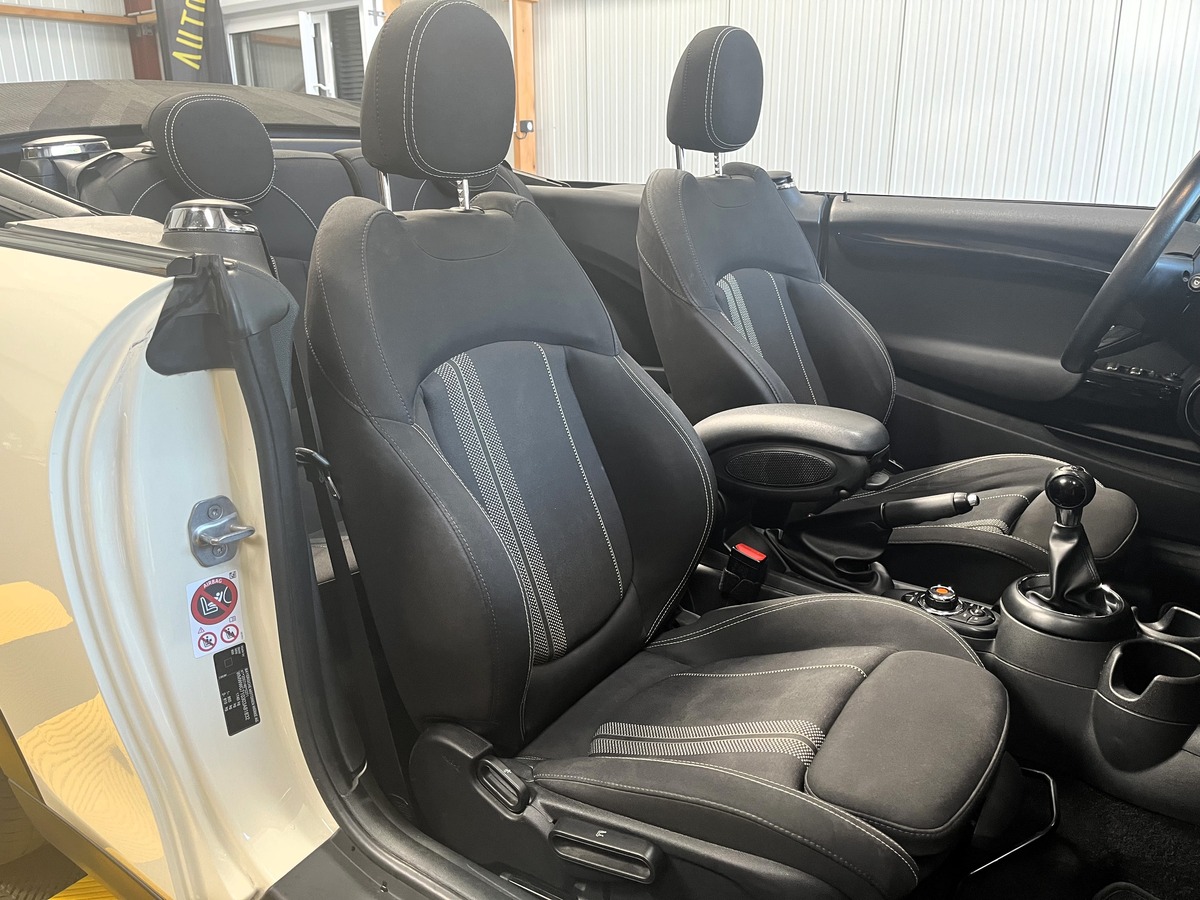 Mini Mini III CABRIOLET 2.0 COOPER S 192 FINITION CHILI BV6