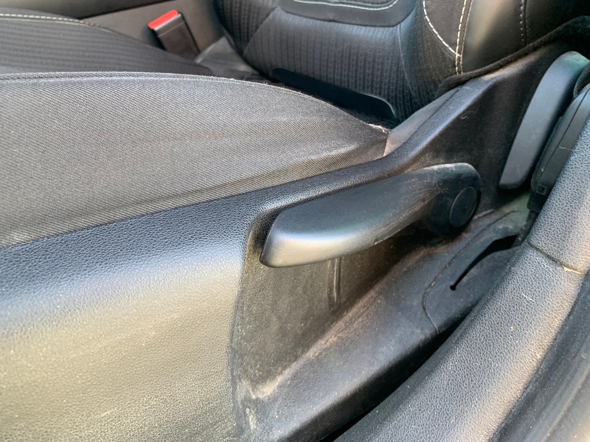 RENAULT Megane IV 110 ch | Business | Régulateur de vitesse | GPS | Boite automatique | Roue secours
