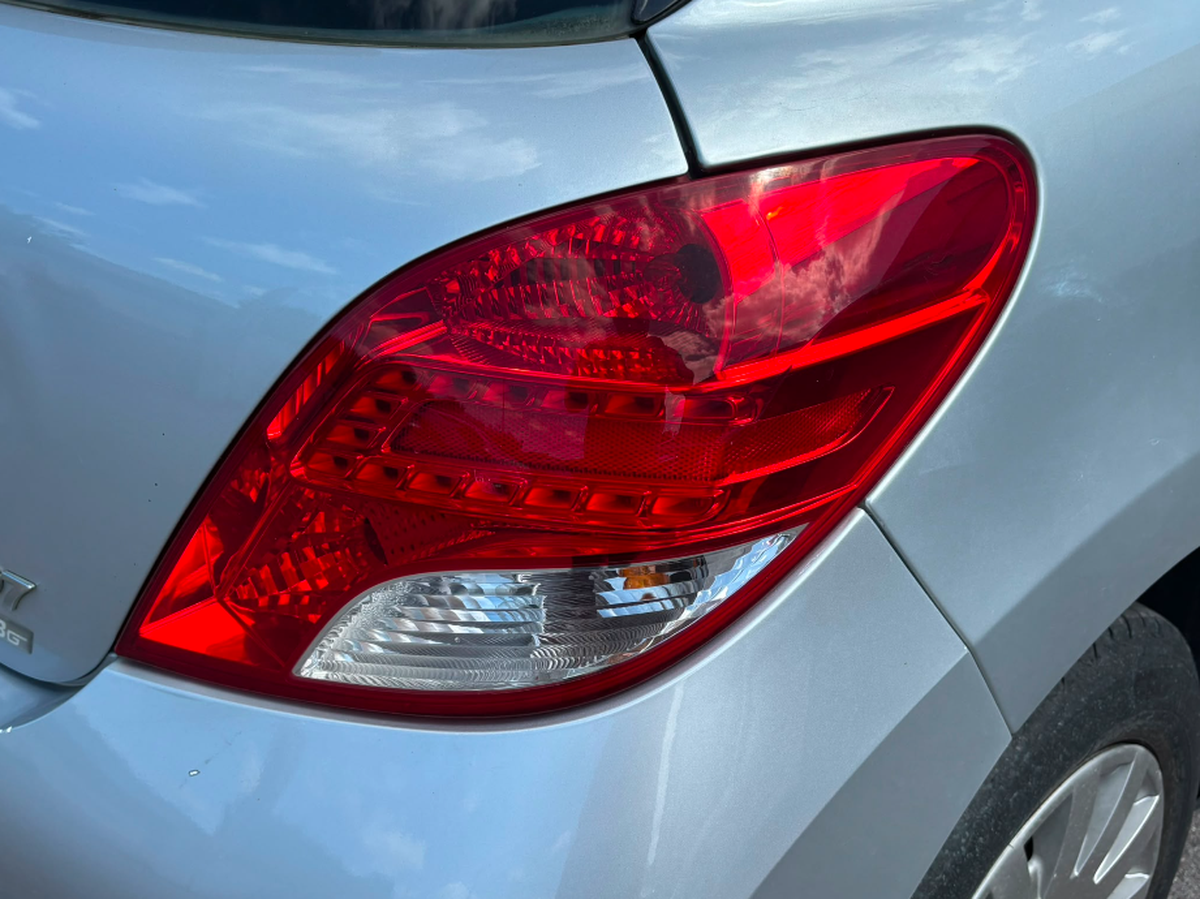 Peugeot 207 1.6 HDI 90 ch 5 portes BVM