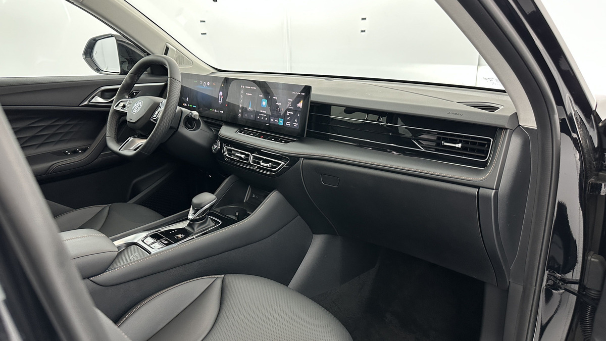 MG EHS 1.5 Hybrid+ 224 chevaux Luxury | PLUSIEURS COLORIS DISPONIBLES | Compteur numérique 12,3''