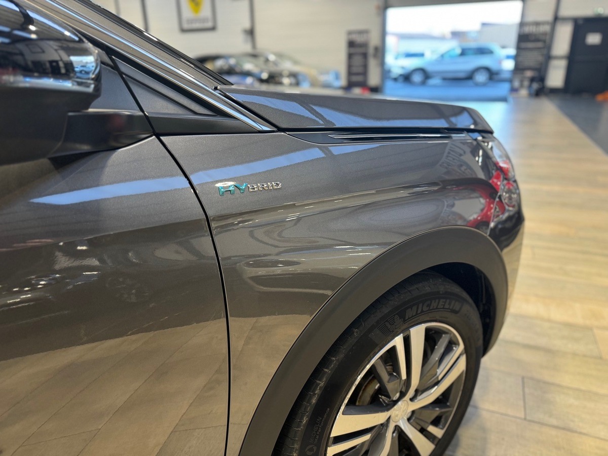 Peugeot 3008 Hybrid 225 e-EAT8 II Phase 2 Pack Allure 1