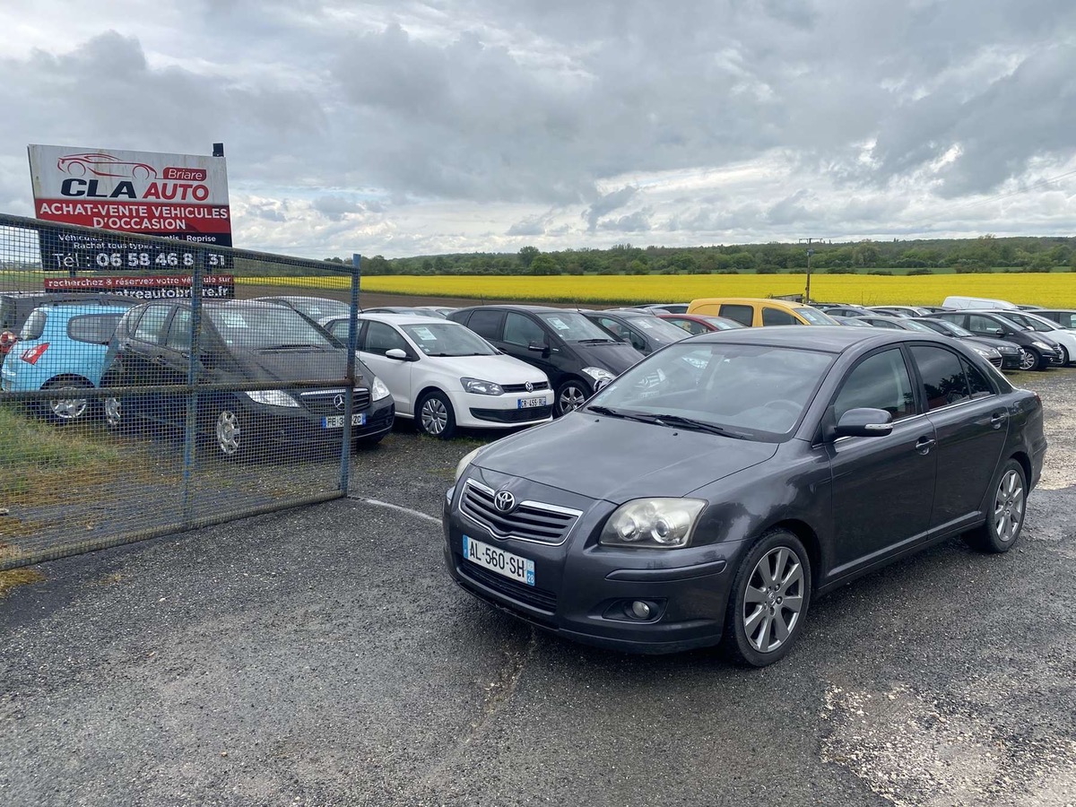 Toyota Avensis 2.2 d4d 150cv très propre 292140km