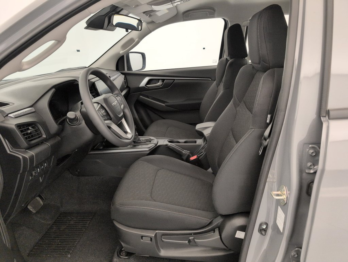 Isuzu D-max 163 ch | CREW CABINE A T EVOLUTION 4 places | Caméra de recul | Sièges avant chauffants