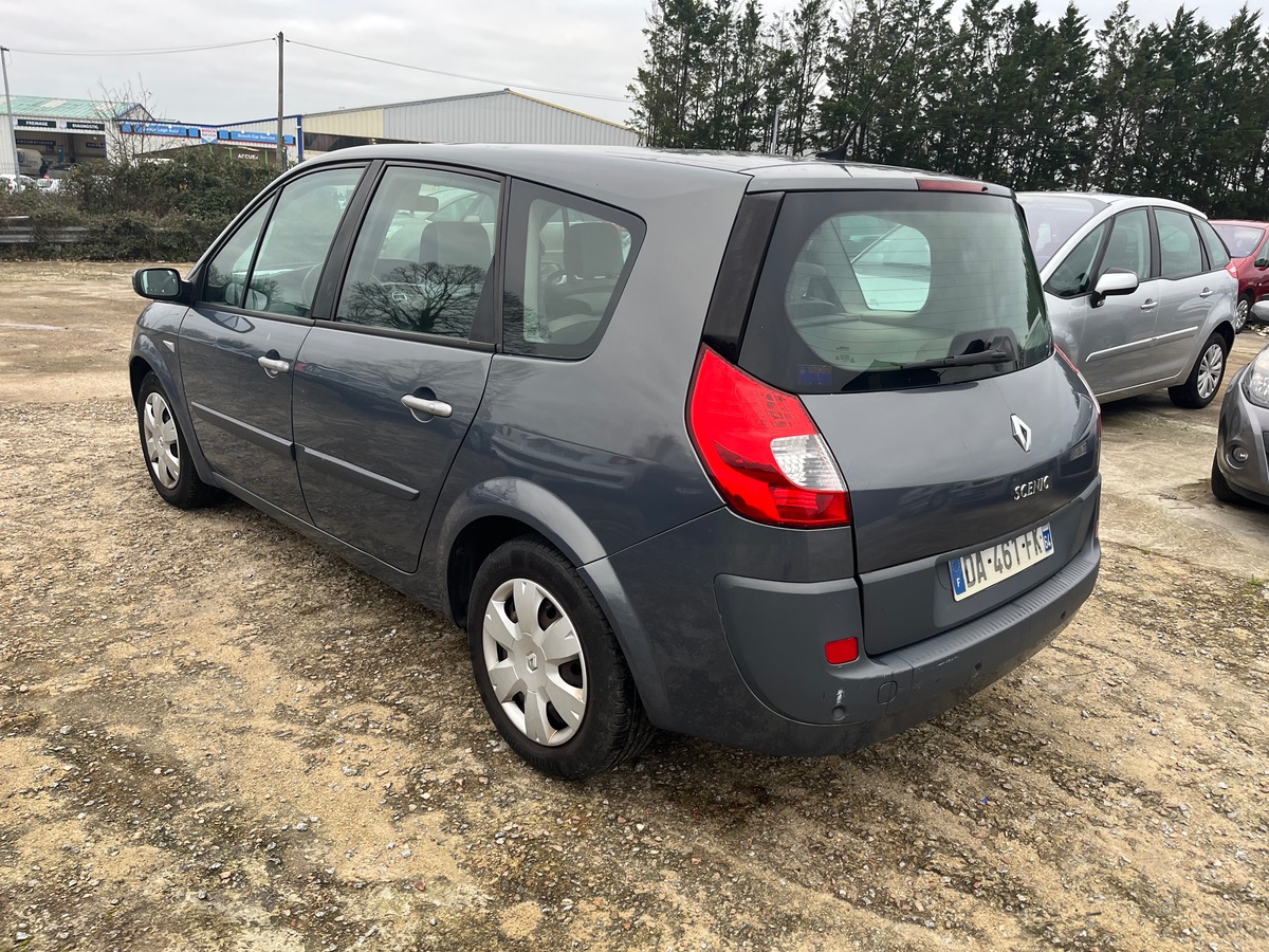 RENAULT Grand Scenic 1.9 dci 130ch 174434km