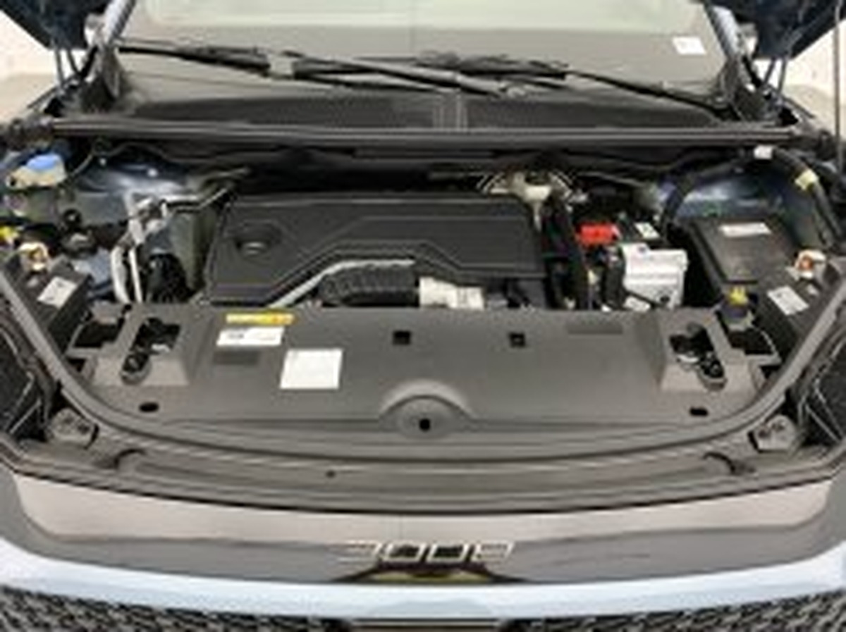 Peugeot 3008 NEW CROSSOVER 3008 Hybrid 145 e-DCS6 Allure