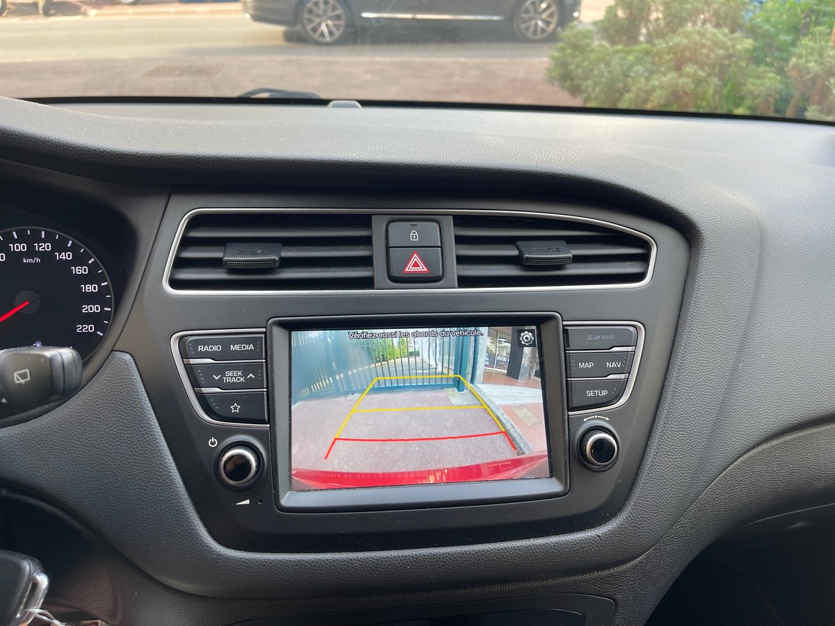 Hyundai i20 T-GDI 100 CV  Phase 2 / CarPlay / Caméra /Boîte auto / Jantes