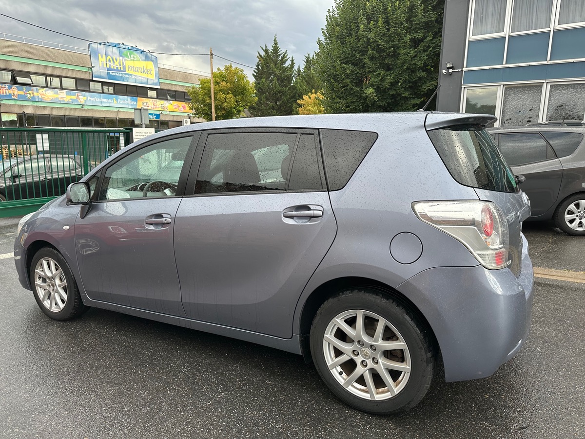 Toyota Verso 2.0 D-4D 126 CV édition 4XCARTE 