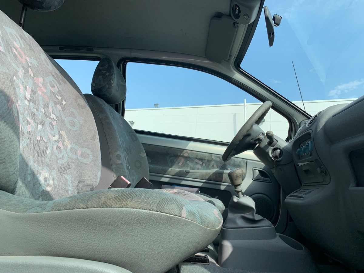 RENAULT Twingo 75 chevaux | Climatisation | Vitres électriques | Roue de secours | Radio CD