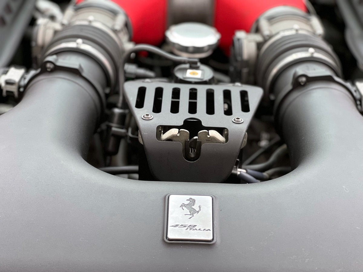 Ferrari 458 ITALIA V8 4.5 570 VOLANT LED / BAQUET