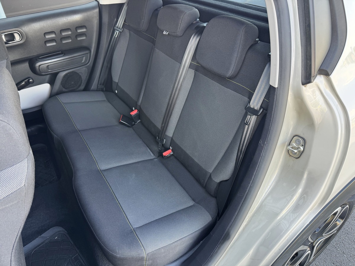 Citroën C3 (2) C-SERIES 1.5 BLUEHDI 100 Ch / 1ere MAIN / LEDS VISION / CARPLAY / CLIM - 86500 kms