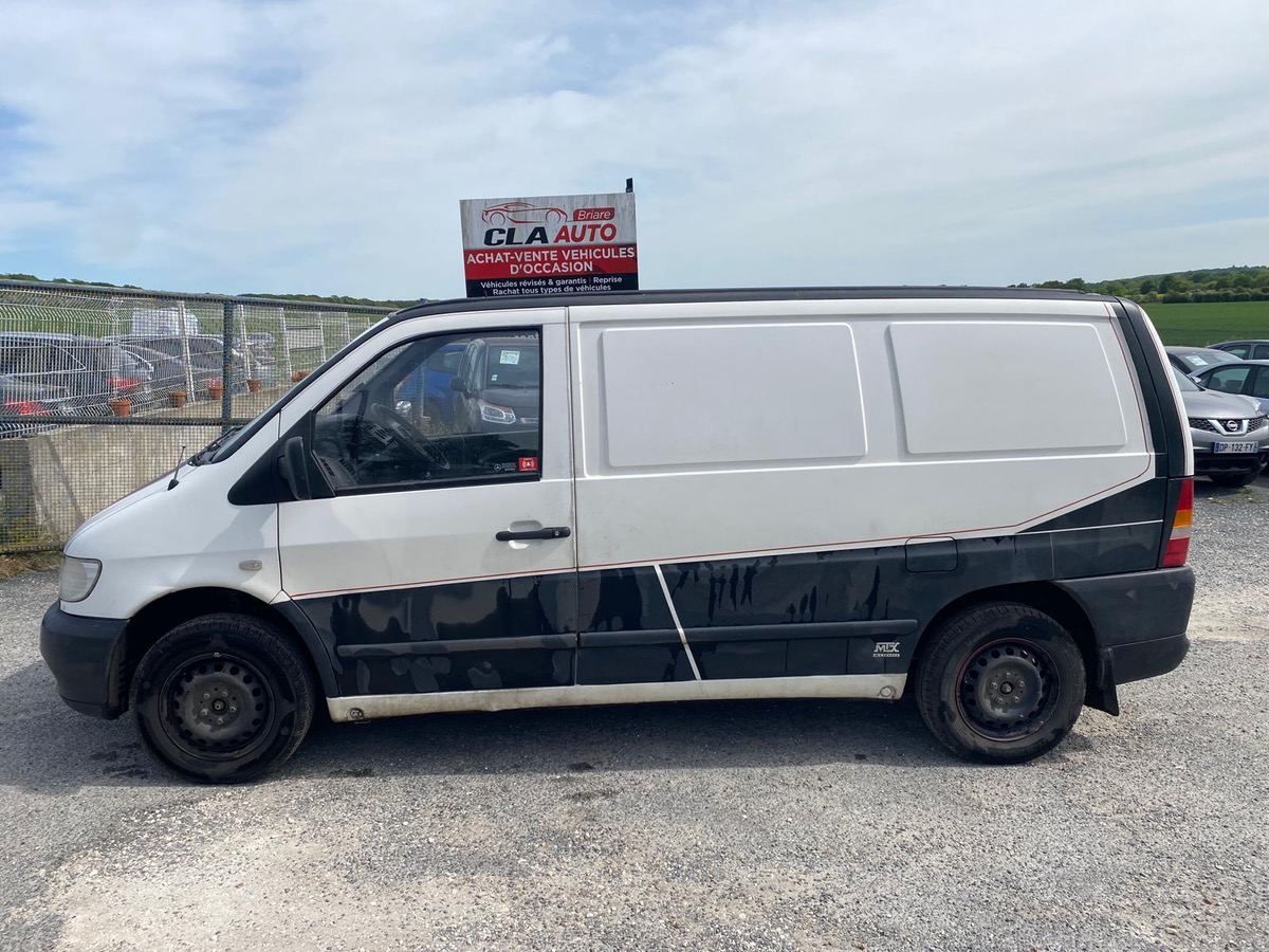 MERCEDES VITO 110d 2.2D 100cv bon état général 
