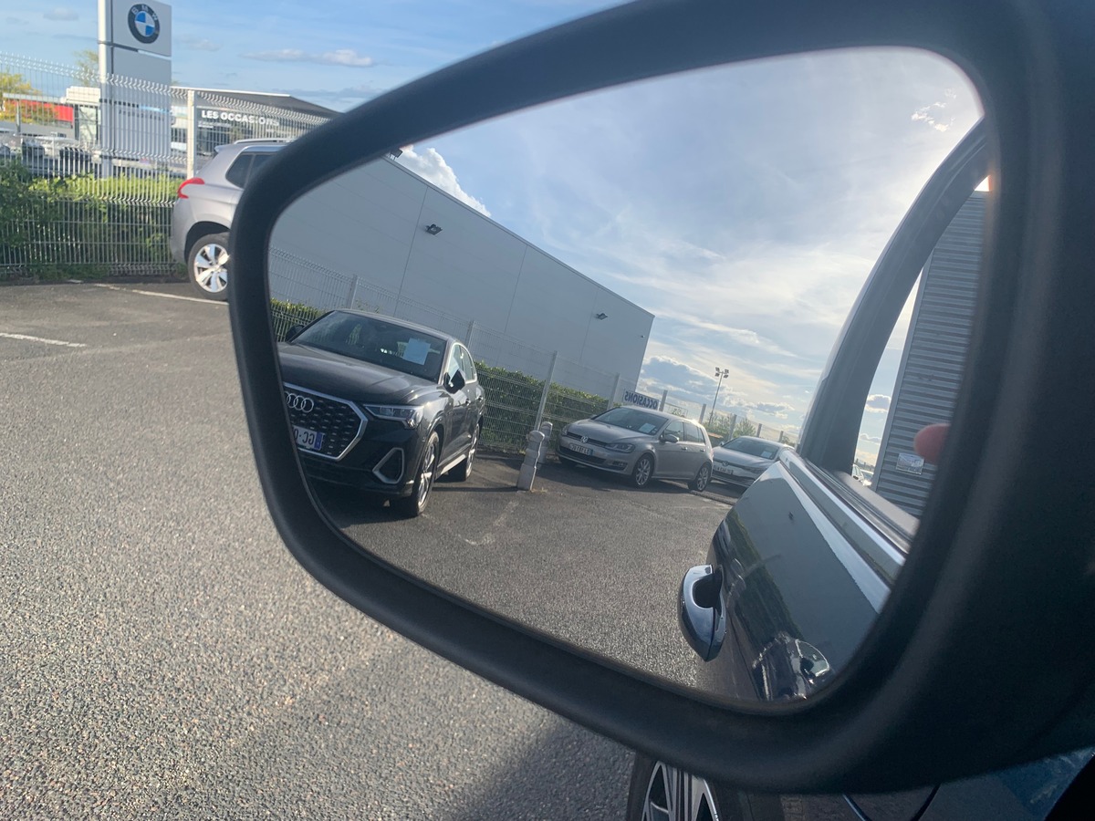 Ford Kuga 225 ch | 2.5 PHEV | Titanium | Apple car Play | Radar de stationnement avant et arriére