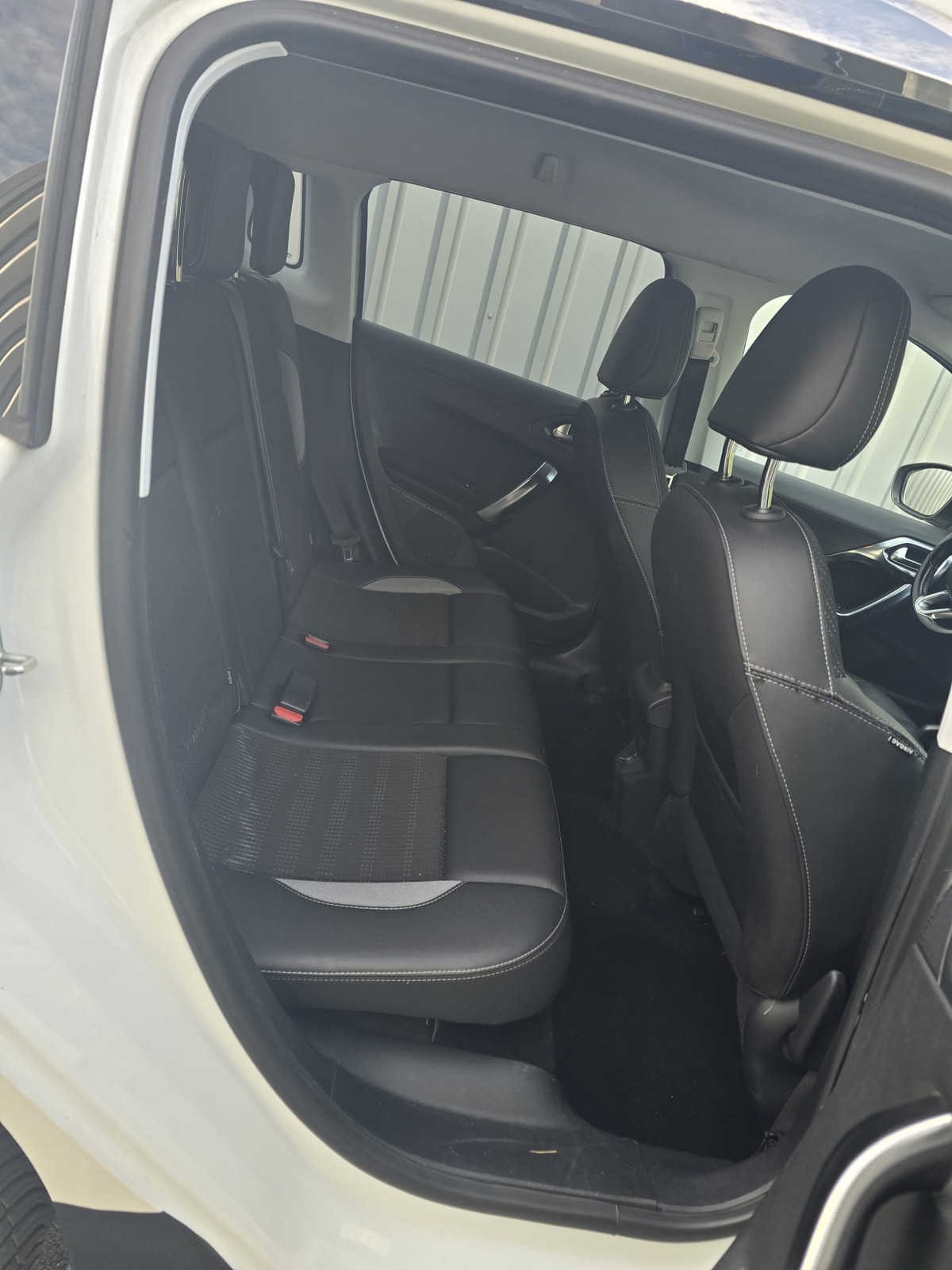 Peugeot 2008 1.2 Pure tech 110cv Finition Allure