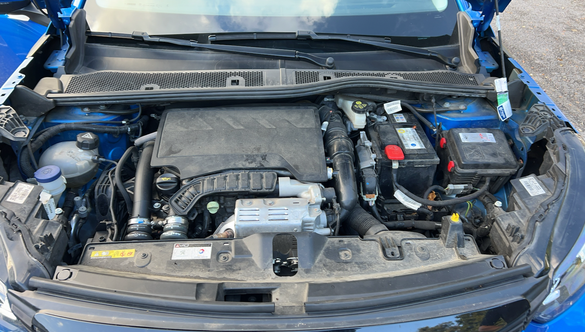 Peugeot 2008 1.2 Puretech S&S (100 ch)