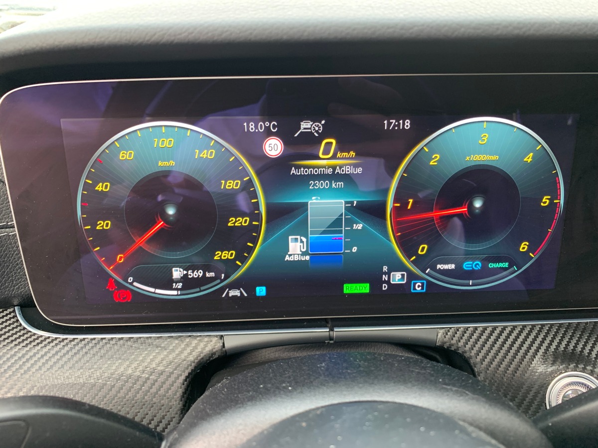 Mercedes-Benz Classe E 200 ch | 220 AMG LINE | Pack Premium | Pack Sport Black | Toit ouvrant