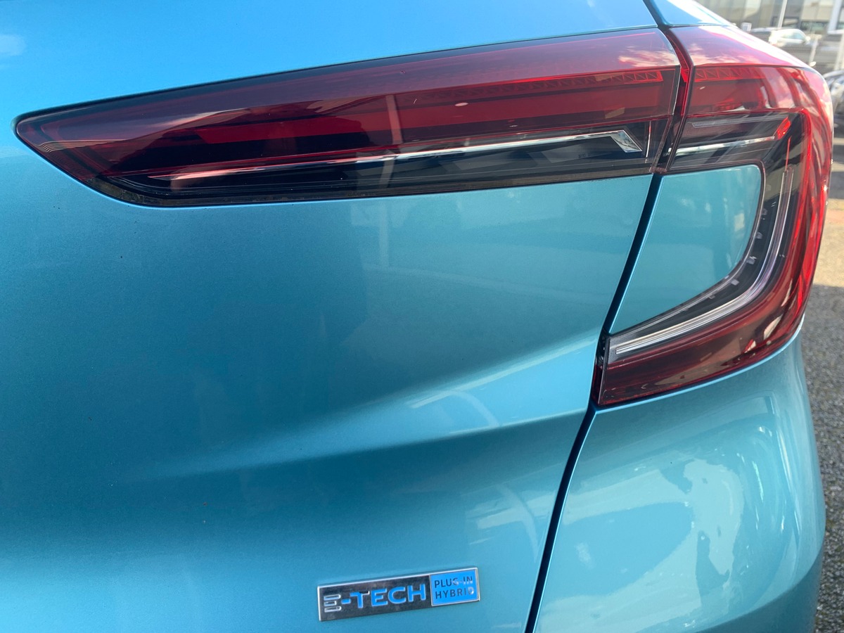 RENAULT Captur 160 ch | E-Tech Plug-in | Intens | Caméra de recul