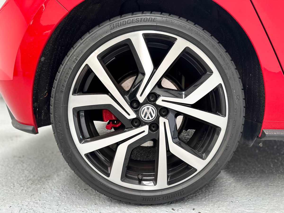 Volkswagen Polo VI GTI 2.0 TSI 200cv DSG6