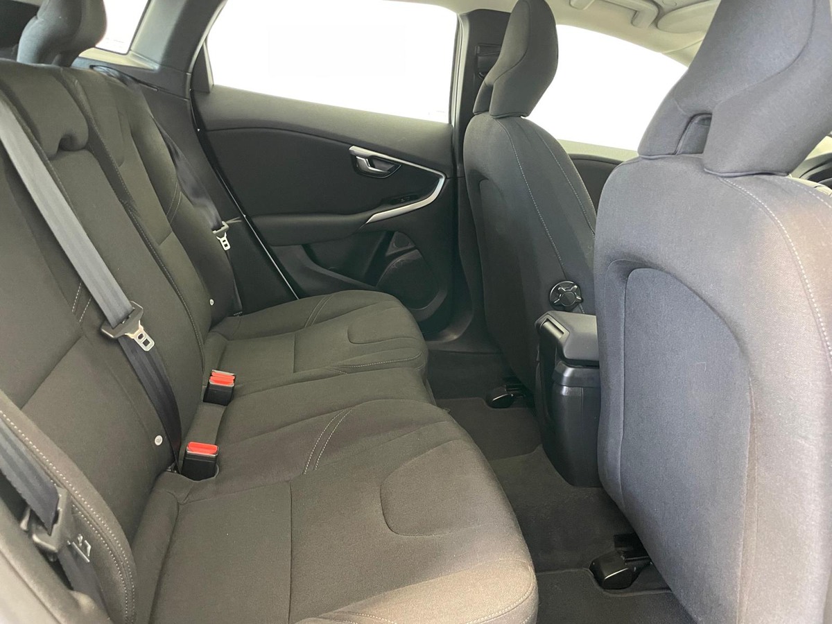 Volvo V40 1.6 D  115 KINETIC  PREMIERE MAIN