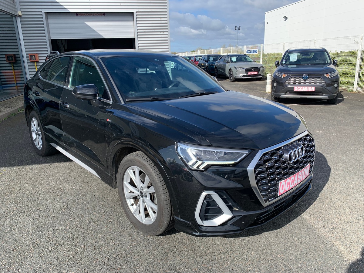 Audi Q3 Sportback 150 ch | S-Line | Caméra de recul | Apple car Play | Coffre assisté électriquement
