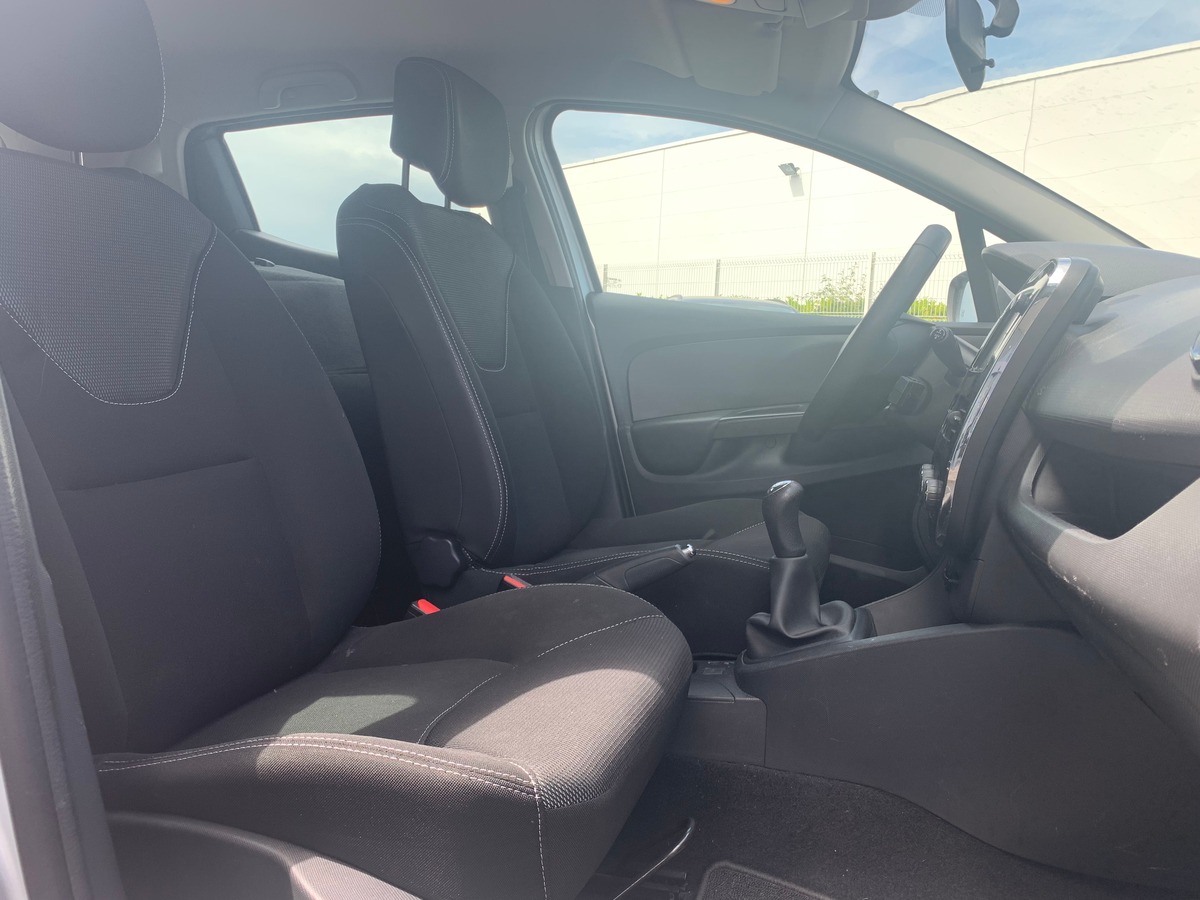 RENAULT Clio IV 75 ch | Air Medianav | 2 Places | Régulateur de vitesse | Climatisation | Bluetooth