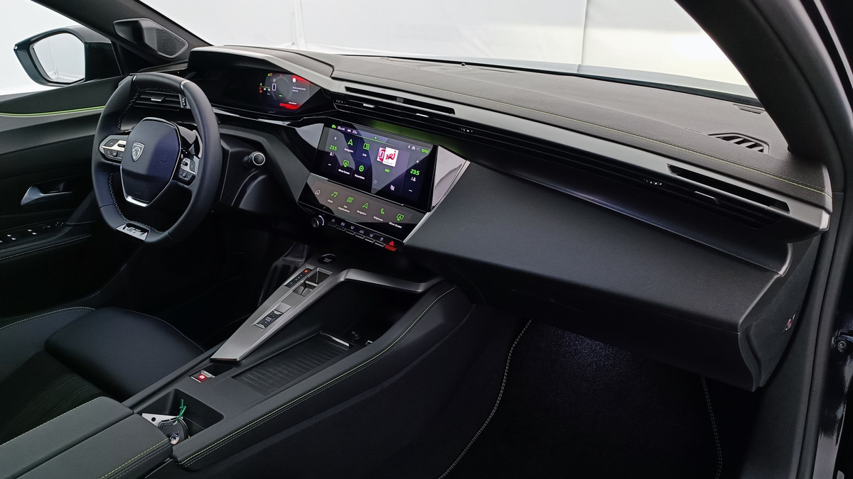 Peugeot 308 130 ch | GT Exclusive | PLUSIEURS COLORIS DISPONIBLE | Caméra recul | Apple car Play