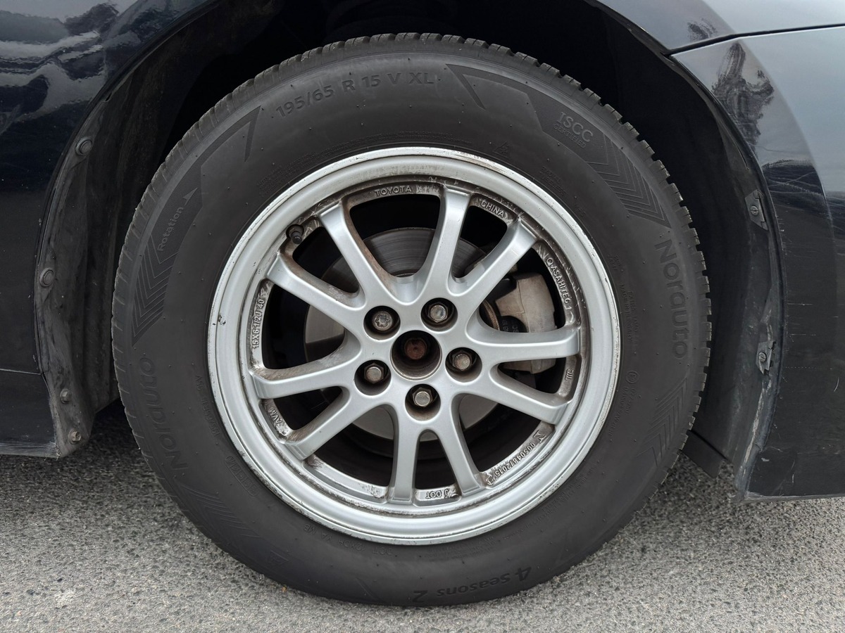 Toyota Prius IV Lounge 1.8 VVT-i 122 Hybrid