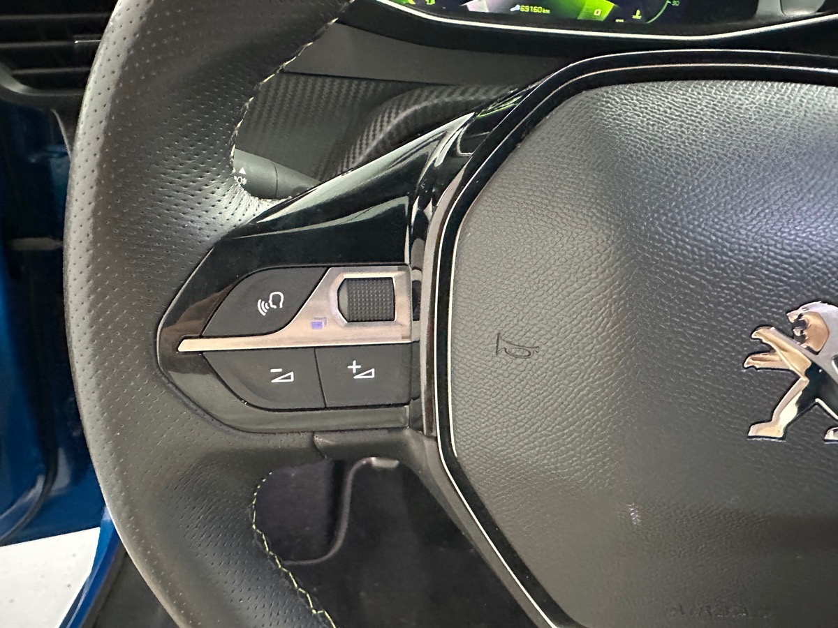 Peugeot 208 II 1.2 100cv S&S GT LINE