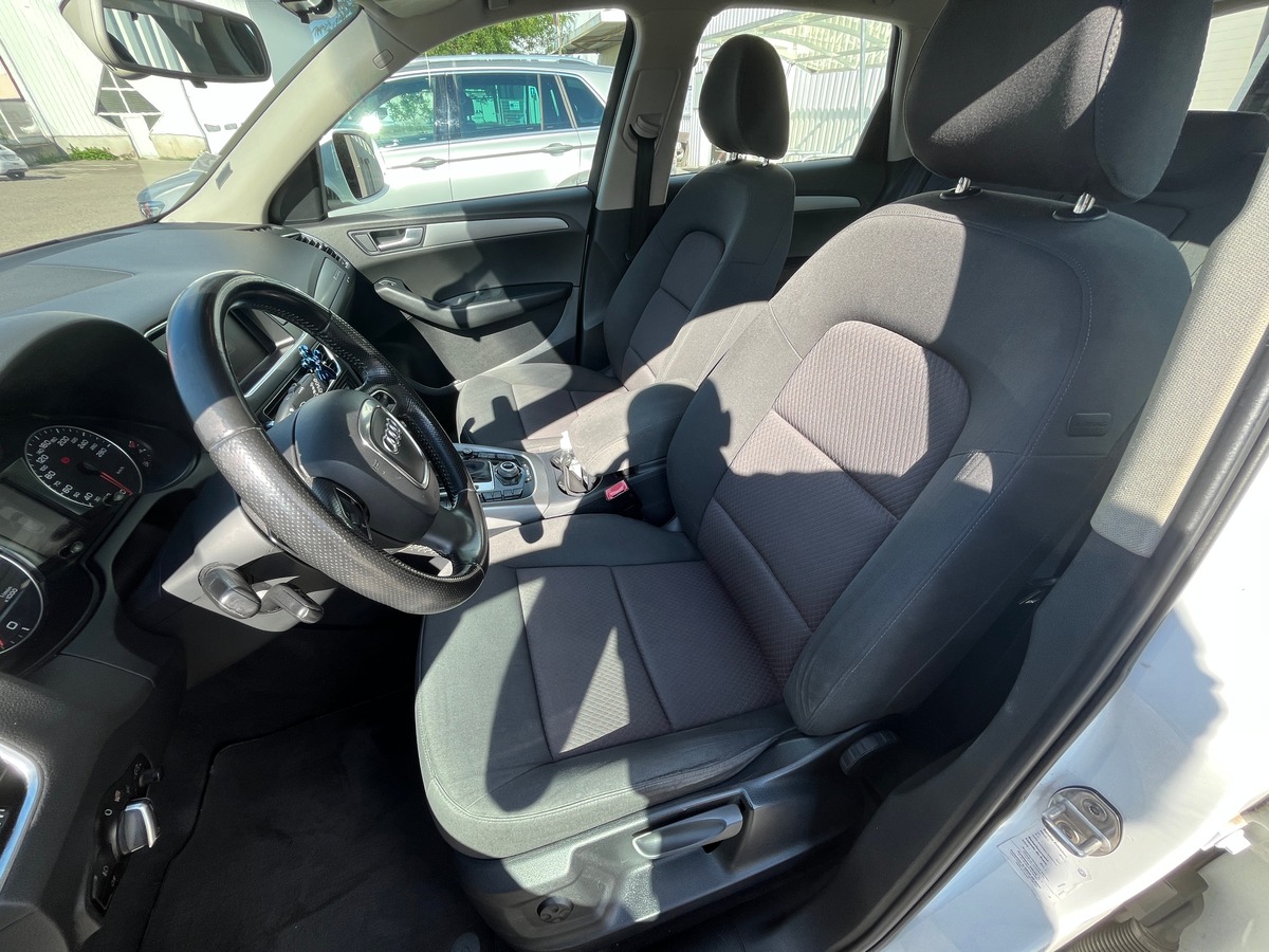 Audi AUDI Q5 V6 3.0 TDI QUATTRO Sline 239ch, ATTELAGE, REGULATEUR, LIMITEUR
