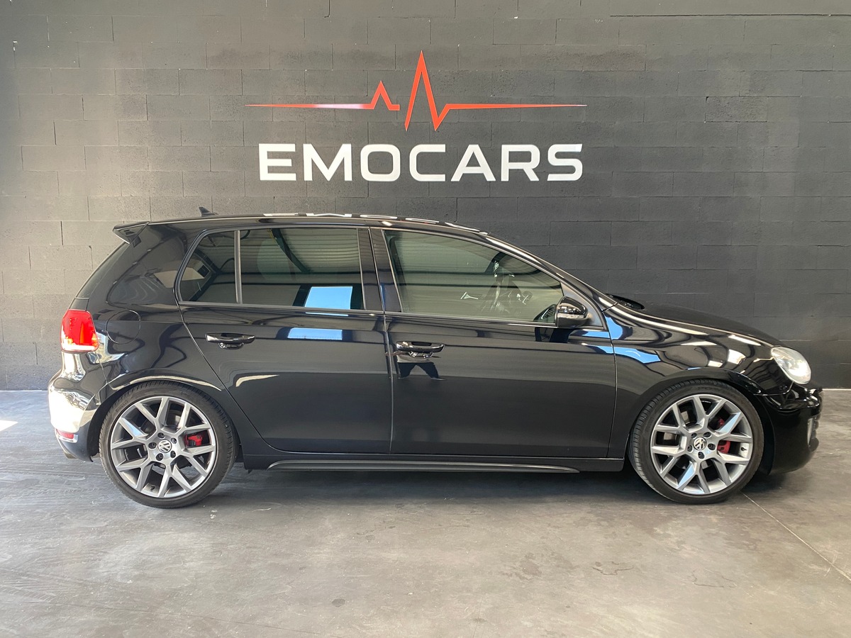 Volkswagen Golf GTi 210