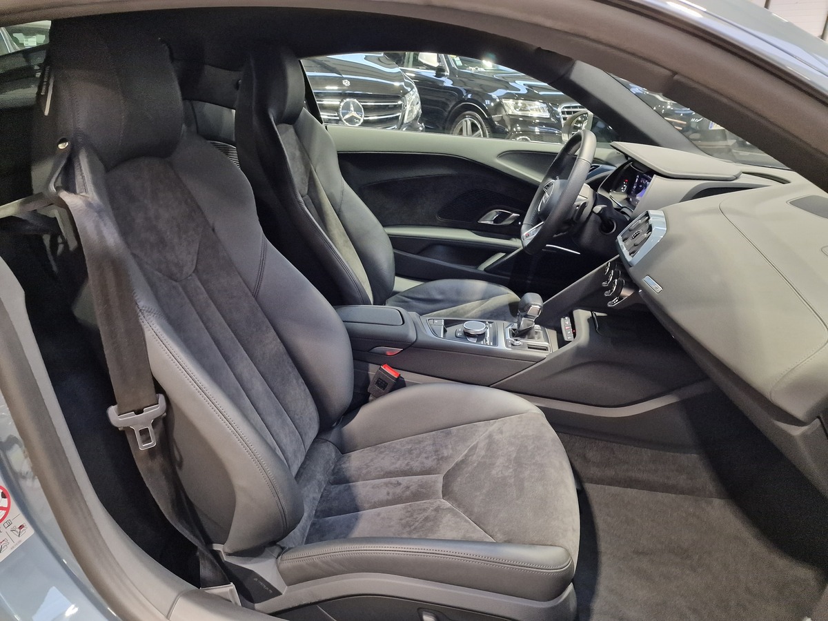 Audi R8 5.2 V10 FSI RWD LIGNE MILTEK 540CH