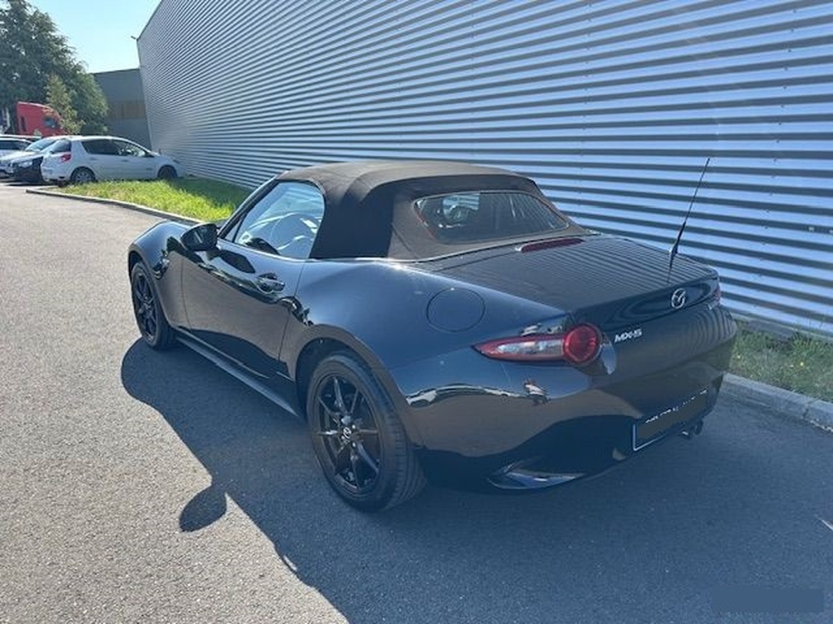 Mazda MX 5 1 5 SKYACTIV-G 131 ch | Elégance | Écran tactile | Démarrage sans clé