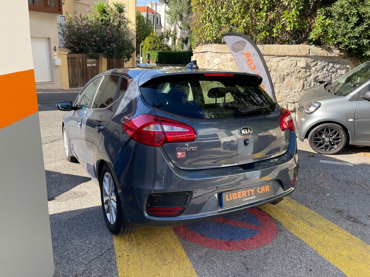Kia Ceed 1.6 GDI 135 CV / Phase 2 / CarPlay / Caméra / GPS / Km Réel / Boite Auto