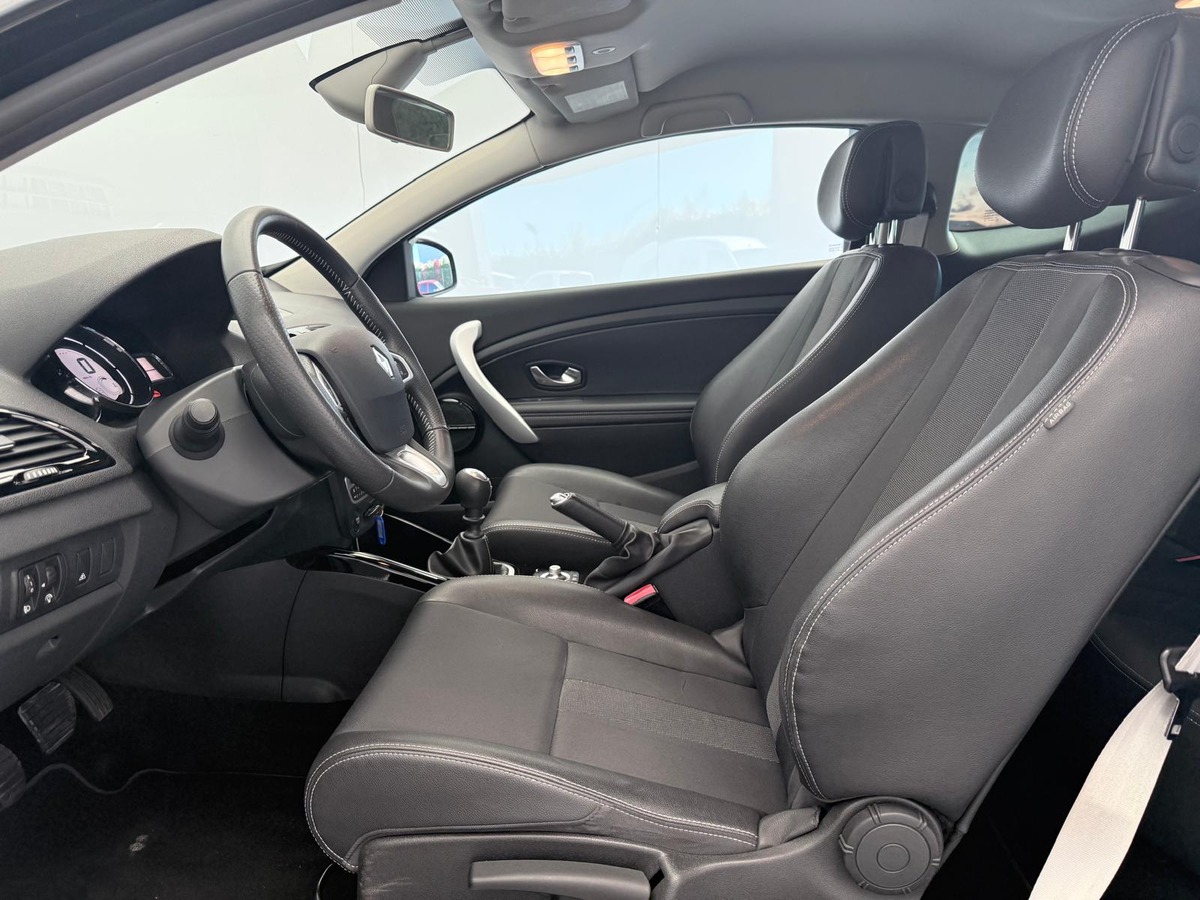 RENAULT Megane III coupe 1.5 Dci 110 Bose edition  Première main