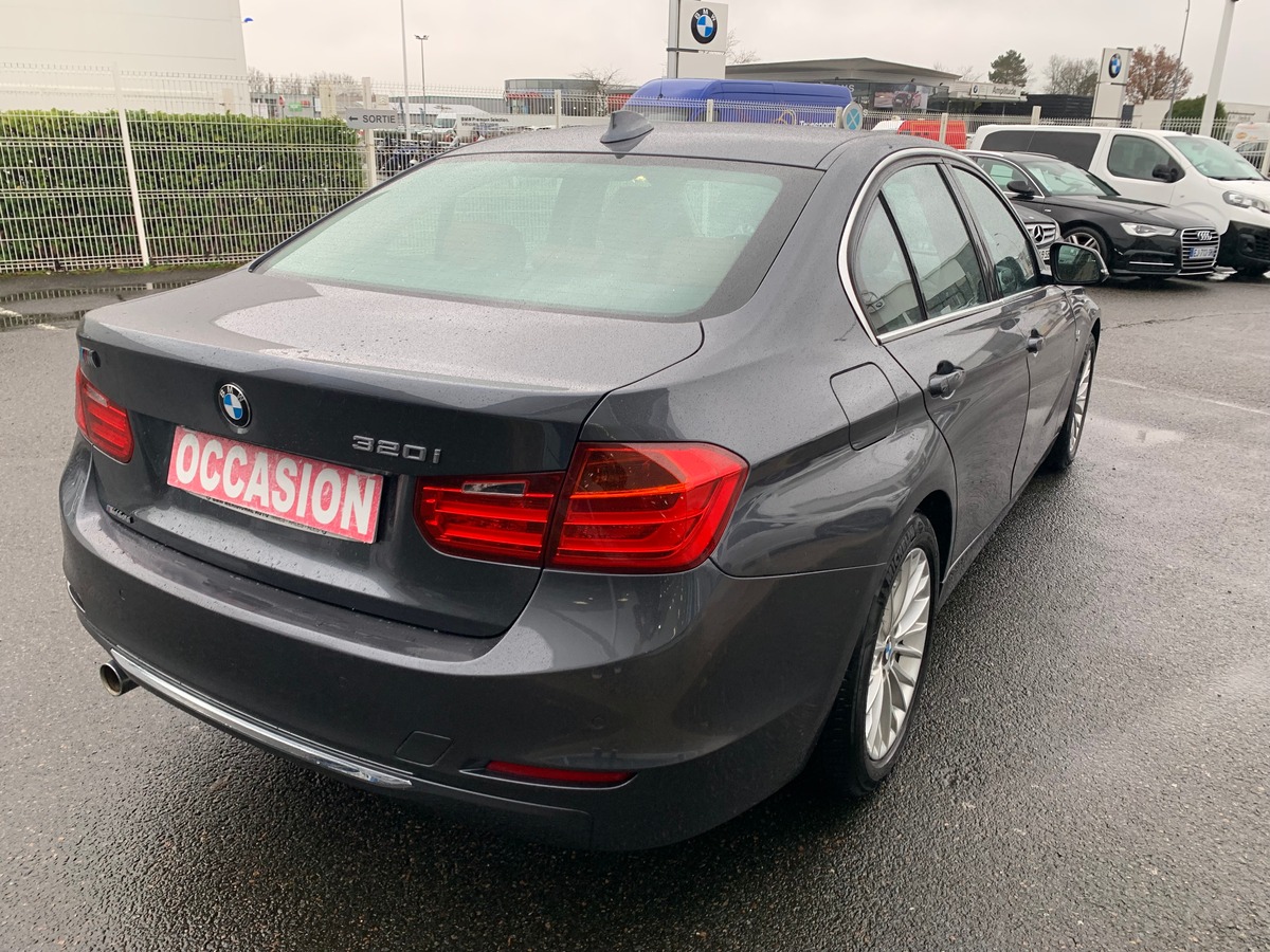 Bmw Série 3 184 | Luxury | Cuir | Radar avant arriére | Historique maintenance | Démarrage sans clé
