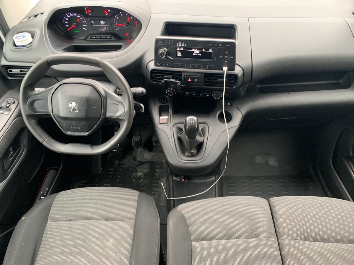 Peugeot Partner 100 ch | PREMIUM | Régulateur de vitesse | Radar de recul | Climatisation | 3 places