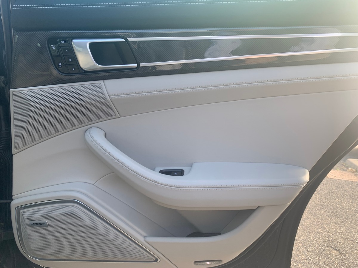Porsche Panamera 462 | V6 | 4 E-HYBRID | Caméra | Apple car play | GPS | GARANTIE PORSCHE APPROVED