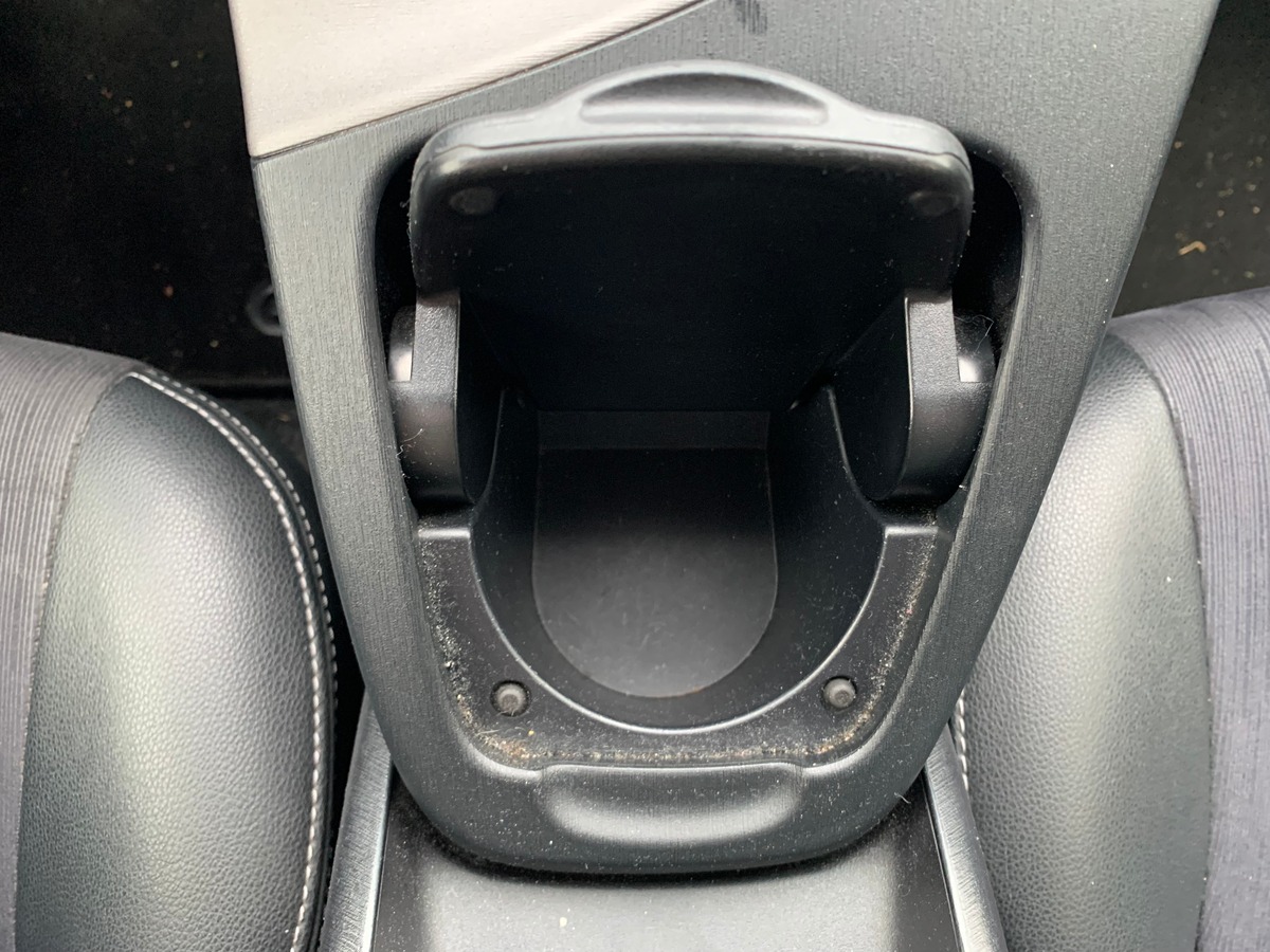 Toyota Prius 136 ch | Dynamic | Caméra de recul | Régulateur de vitesse | Climatisation