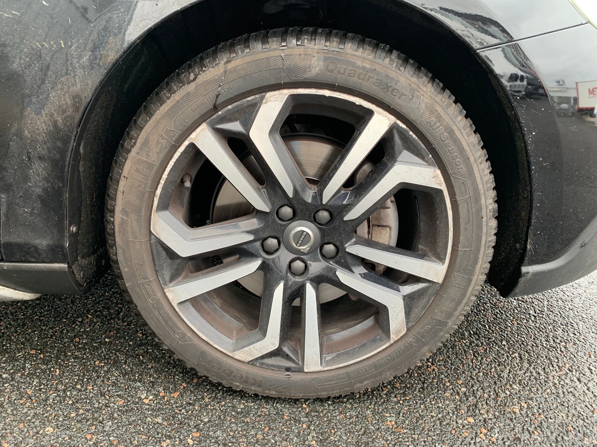 Volvo V40 Cross Country 150 ch | Toit panoramique | Cuir | GPS | Régulateur de vitesse