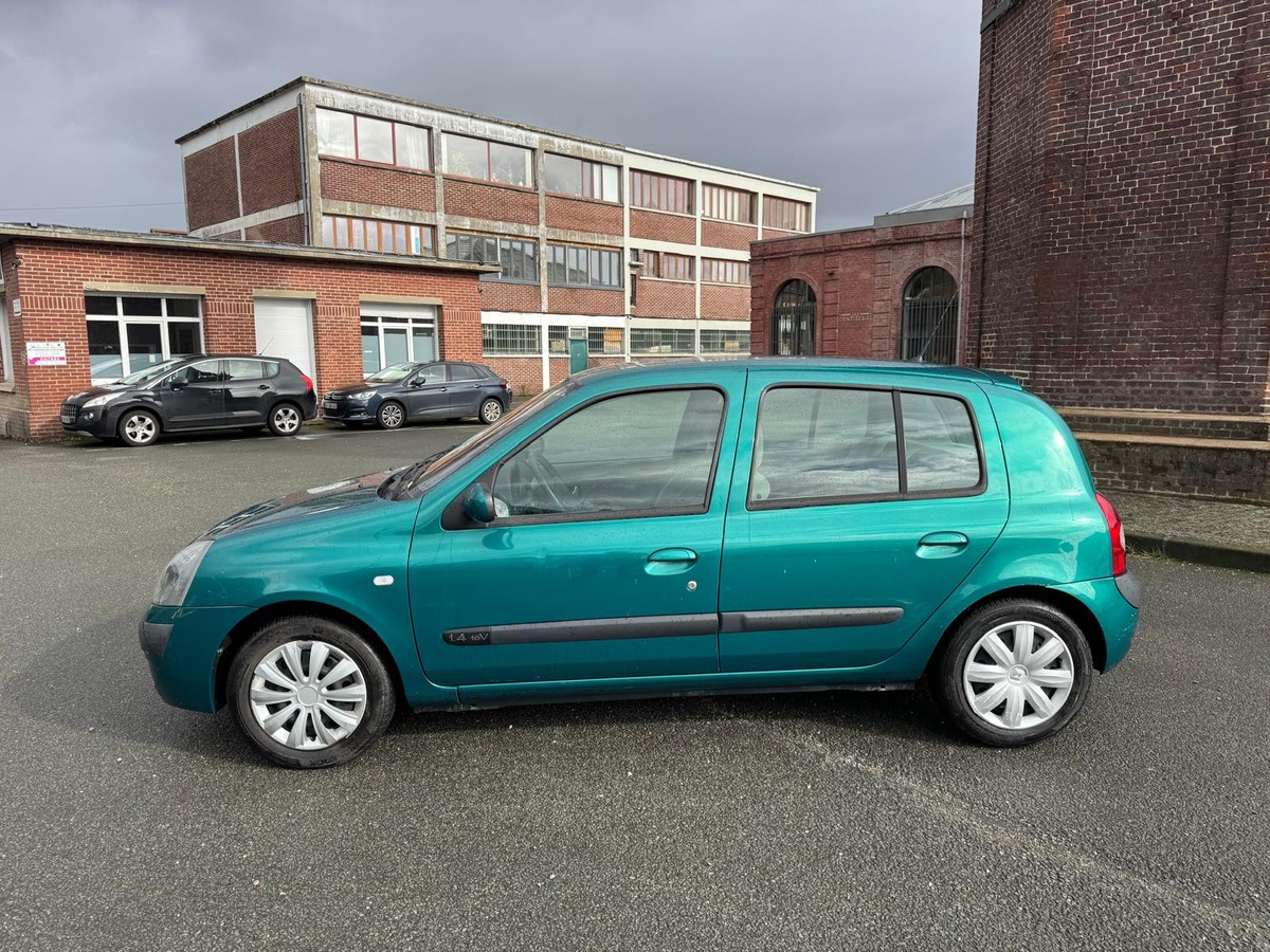 RENAULT Clio II 1.4  98CV Dynamique boite automatique - Garantie