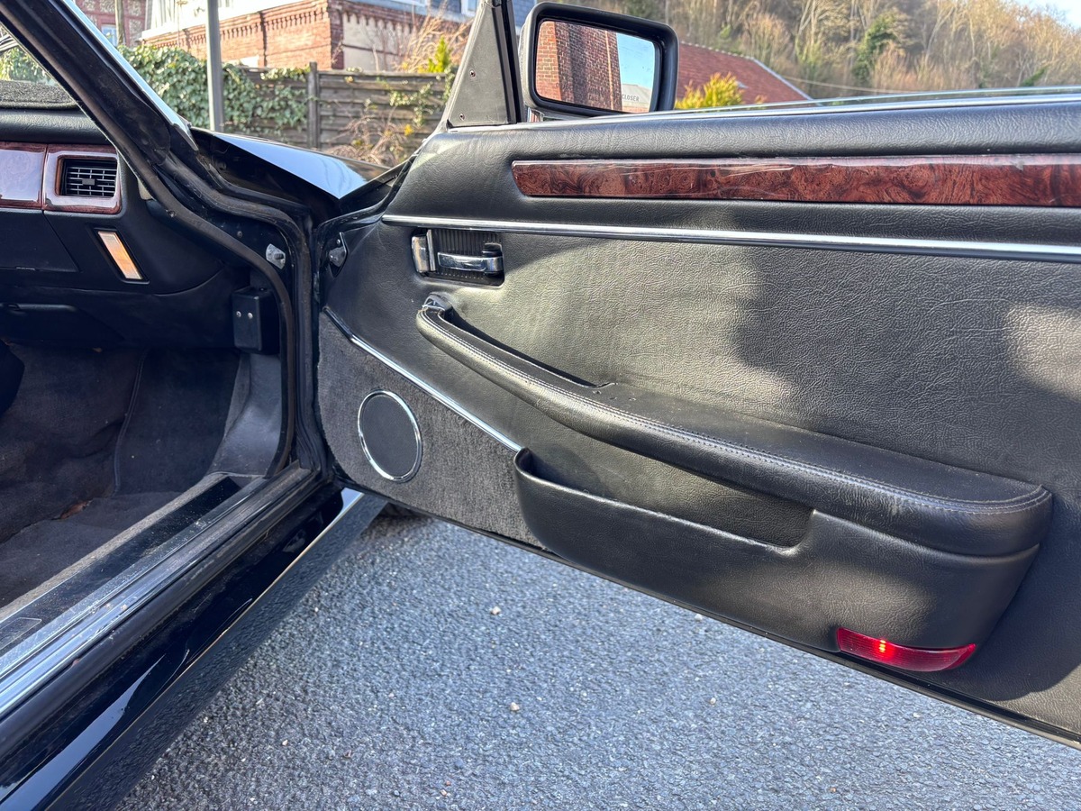 Jaguar XJS Cabriolet V12 289cv boite automatique