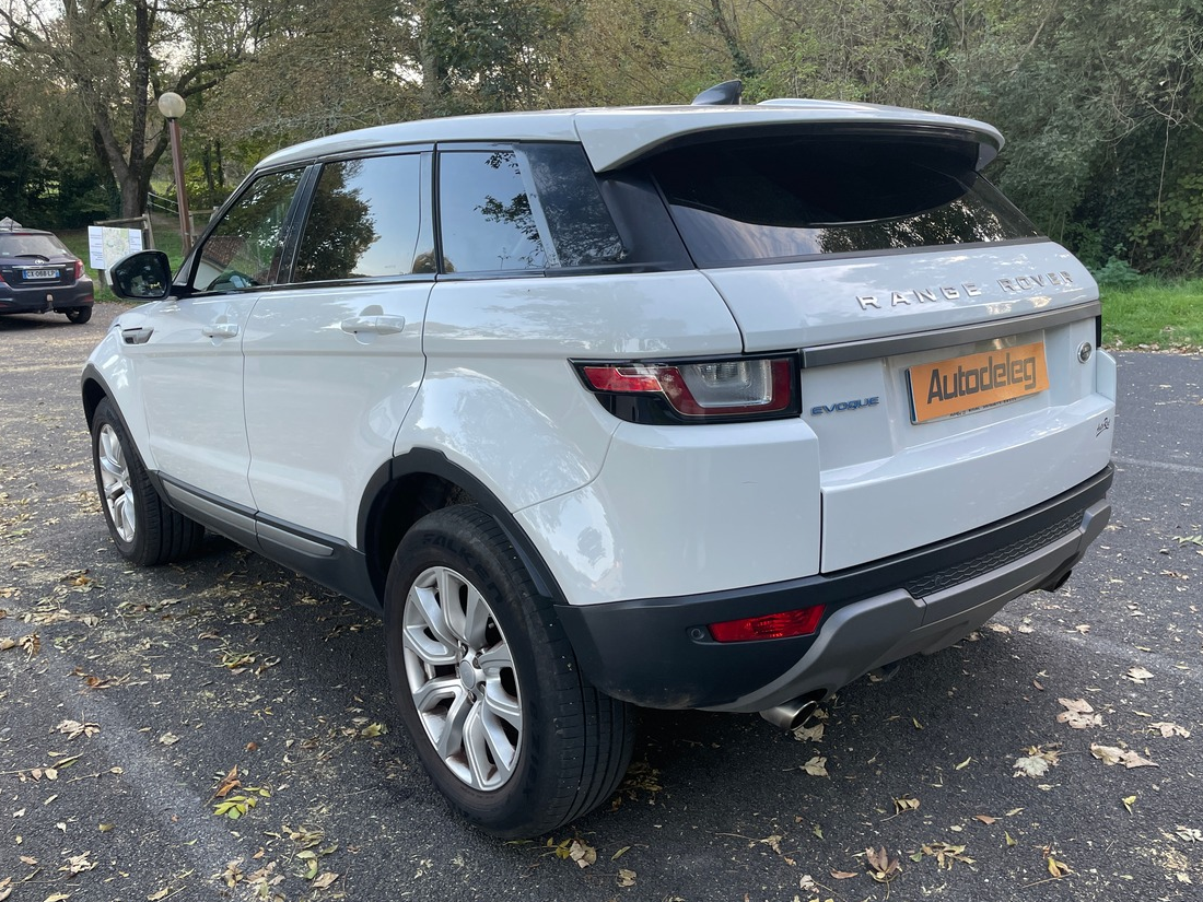 LAND ROVER EVOQUE 2.0 ed4 150 BVM Business - Historique Entretien complet