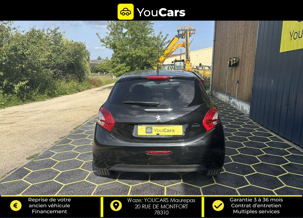 Peugeot 208 I  STYLE 5 Portes 1.2 VTi 82 cv TOIT PANORAMIQUE RADAR DE RECUL